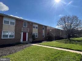 featured image of 2009 N Susquehanna Trl Apt F #F