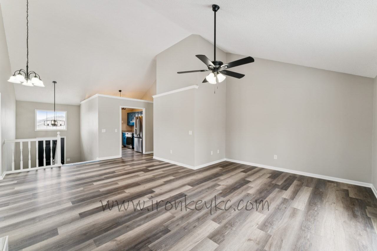 6620 W 152nd St #1 - Photo 3 of 30