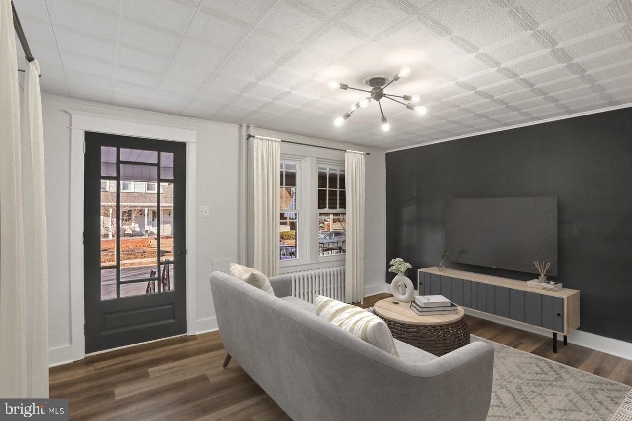 34 N Gotwalt St - Photo 4 of 41