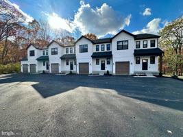 featured image of 1024 Trinity Rd