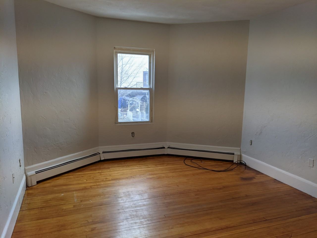 25 Hooper St #2 - Photo 3 of 10