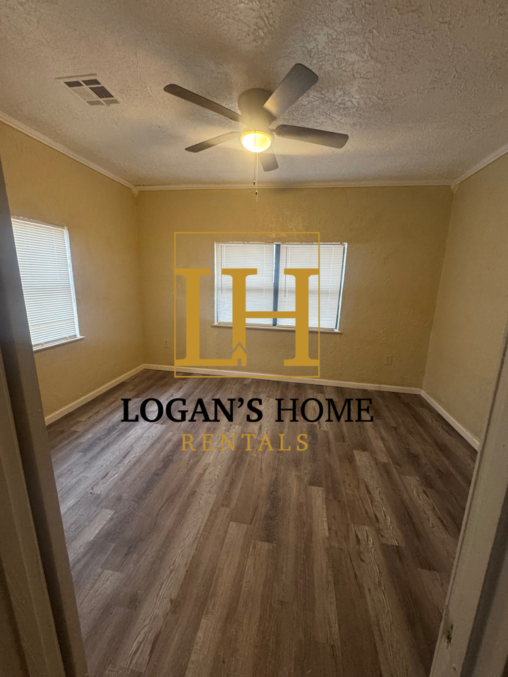 903 Nw Euclid Ave #1 - Photo 4 of 16