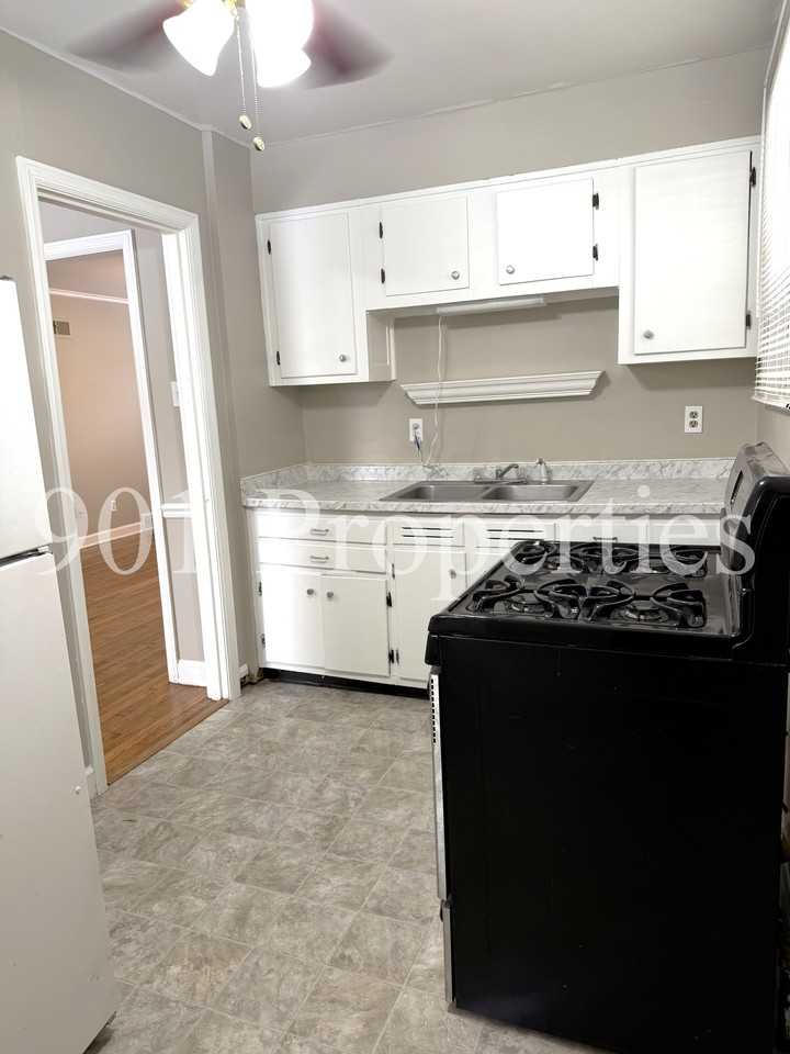 4211 Atwood Ave #1 - Photo 5 of 12