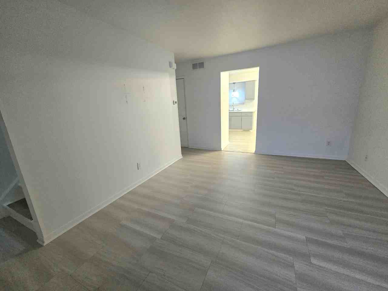 1733 #1733-4 - Photo 7 of 21