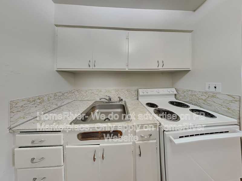 634 E 23rd Ave #E - Photo 7 of 17