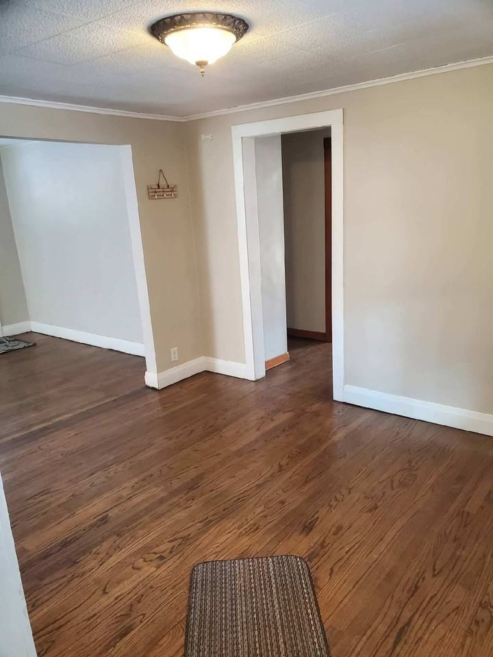 5519 Evergreen Ave #1 - Photo 3 of 21