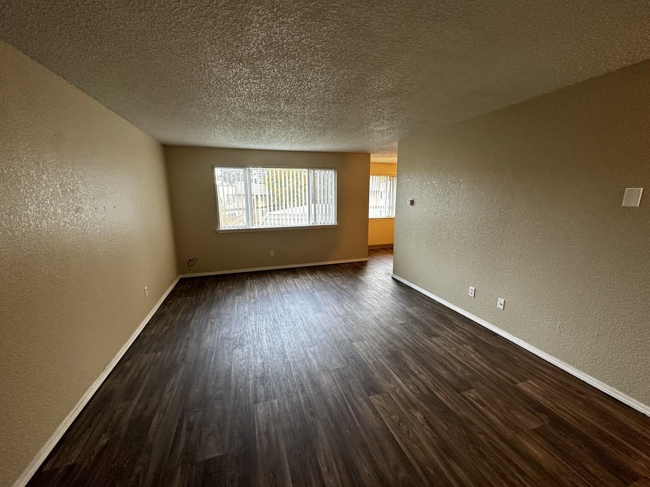 Wayside Ter Ne #2469 - Photo 7 of 27