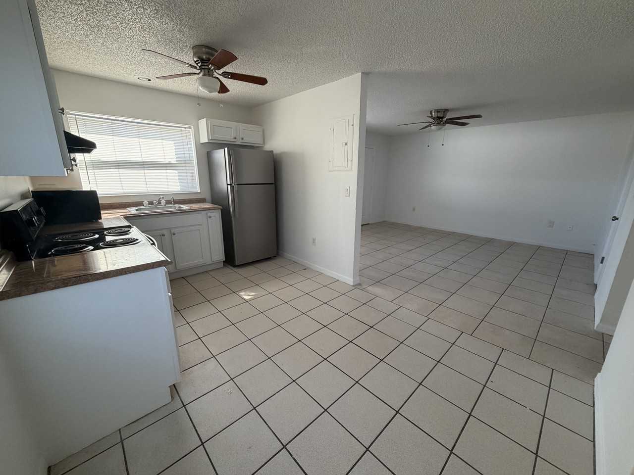 900 N Bay Street12 #12 - Photo 6 of 12