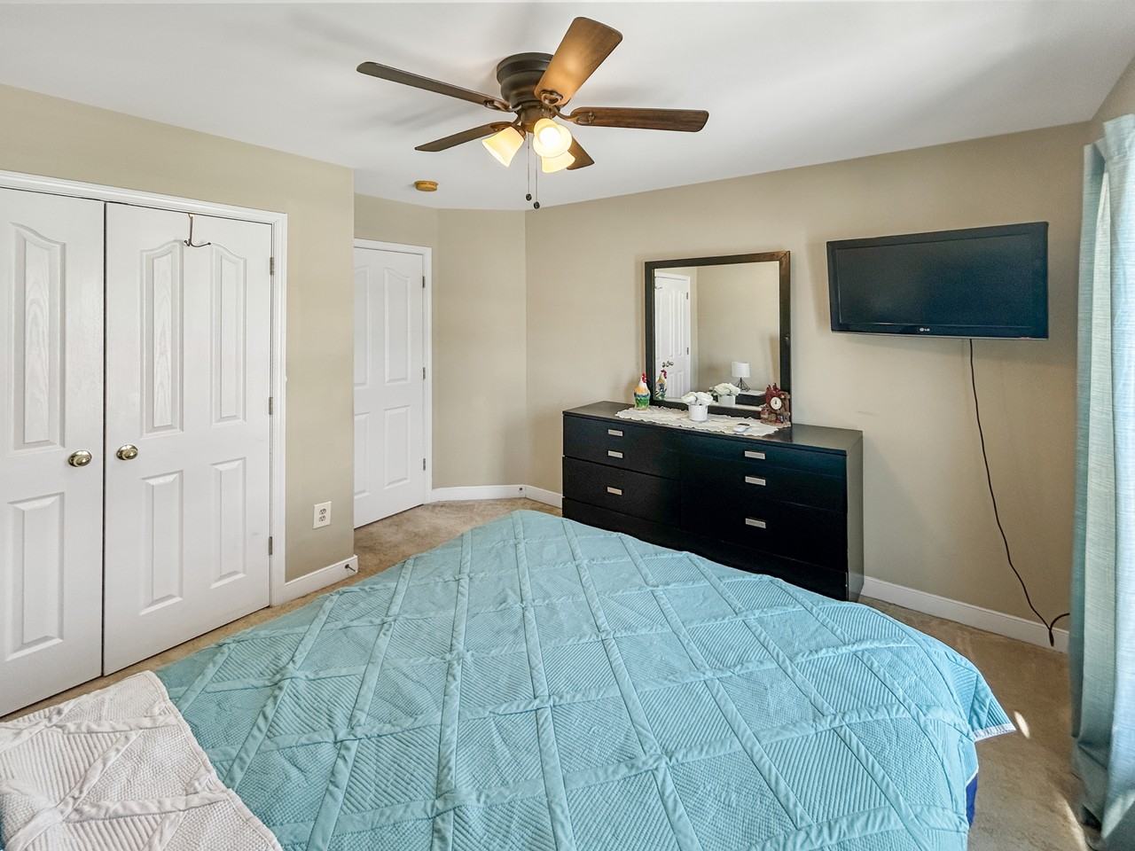 14020 Seneca Ridge Dr #1 - Photo 2 of 20