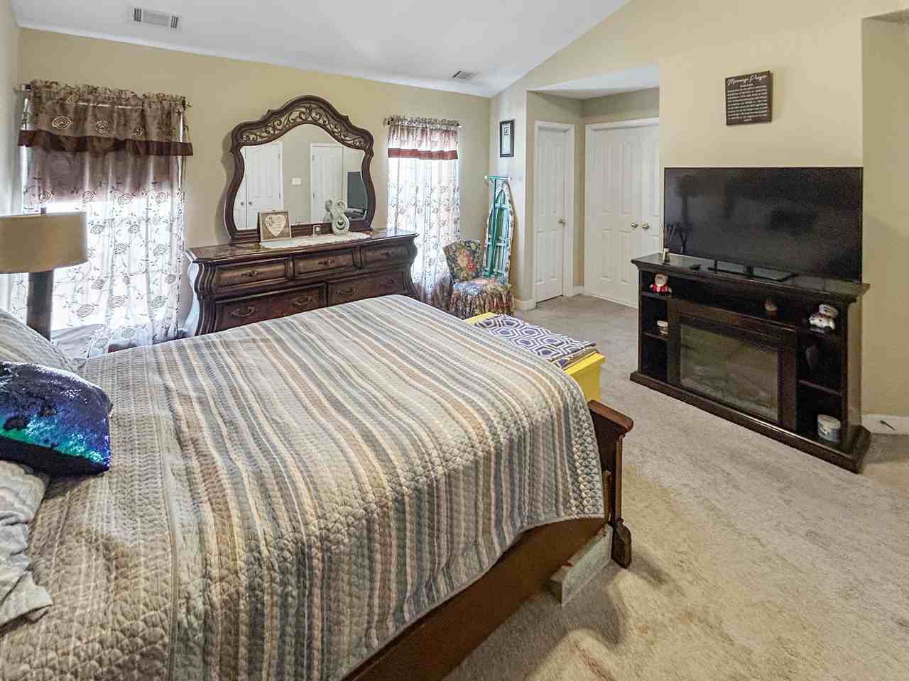 14020 Seneca Ridge Dr #1 - Photo 4 of 20