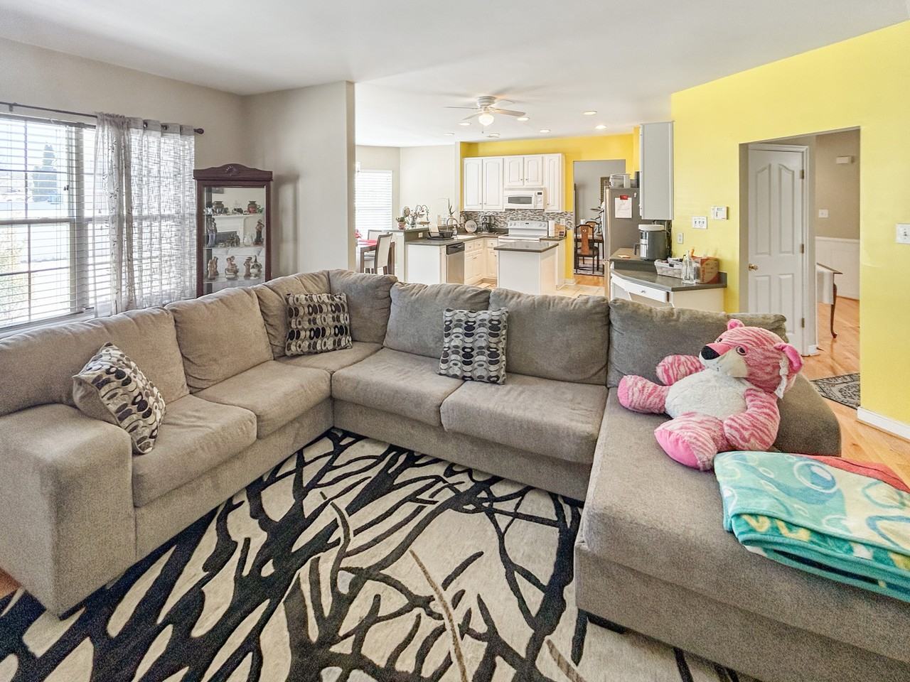 14020 Seneca Ridge Dr #1 - Photo 6 of 20