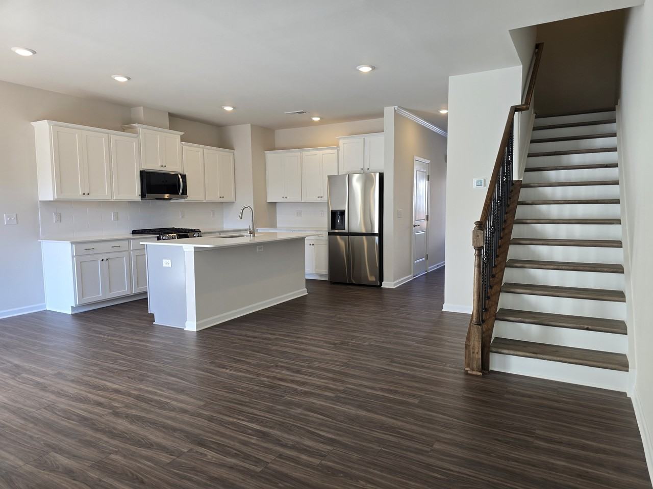 1852 Pheasant Trace Cir #1 - Photo 3 of 23