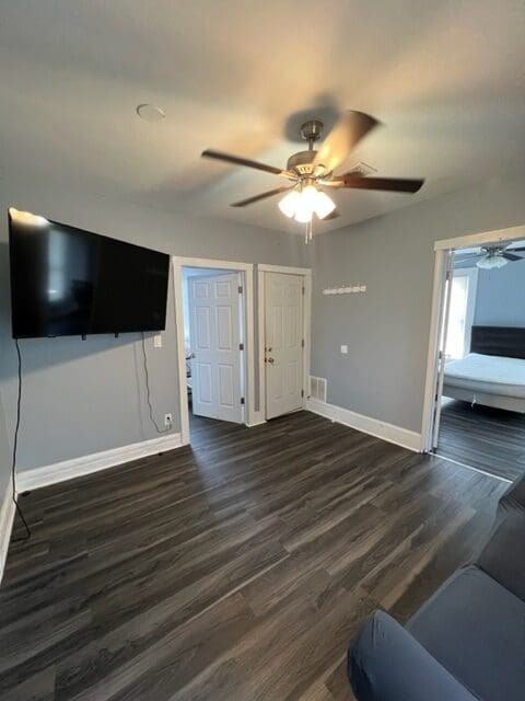 1611 E Fayette St #2RM1 - Photo 4 of 13