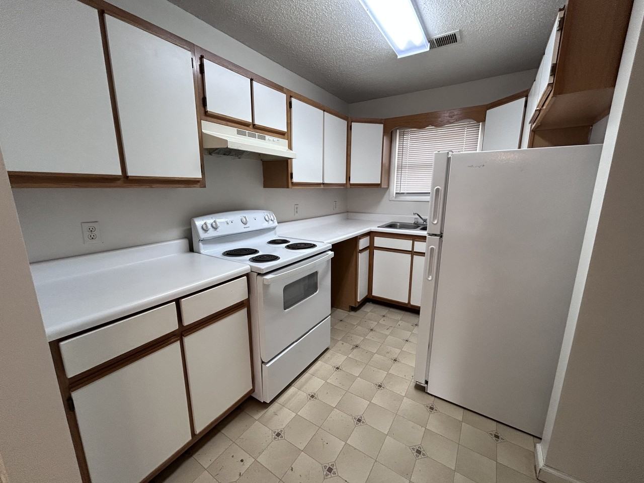 71 Driftwood Cir #2 - Photo 3 of 8