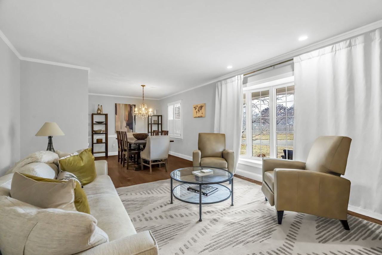 6661 Woodson Dr #1 - Photo 4 of 41