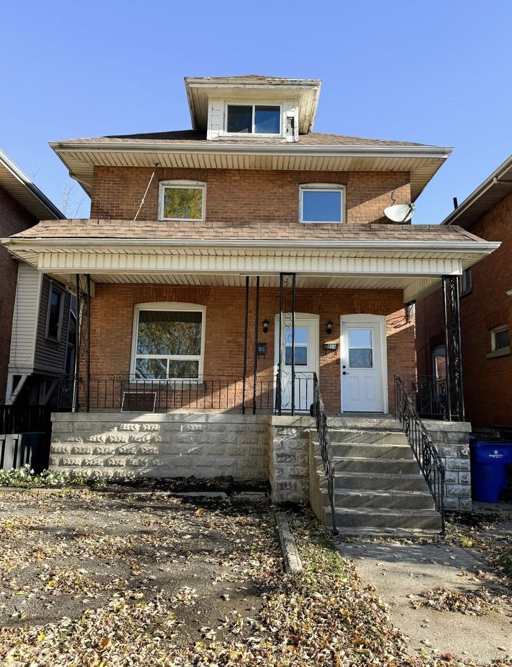 85 Victoria Ave Uppr - Photo 2 of 2