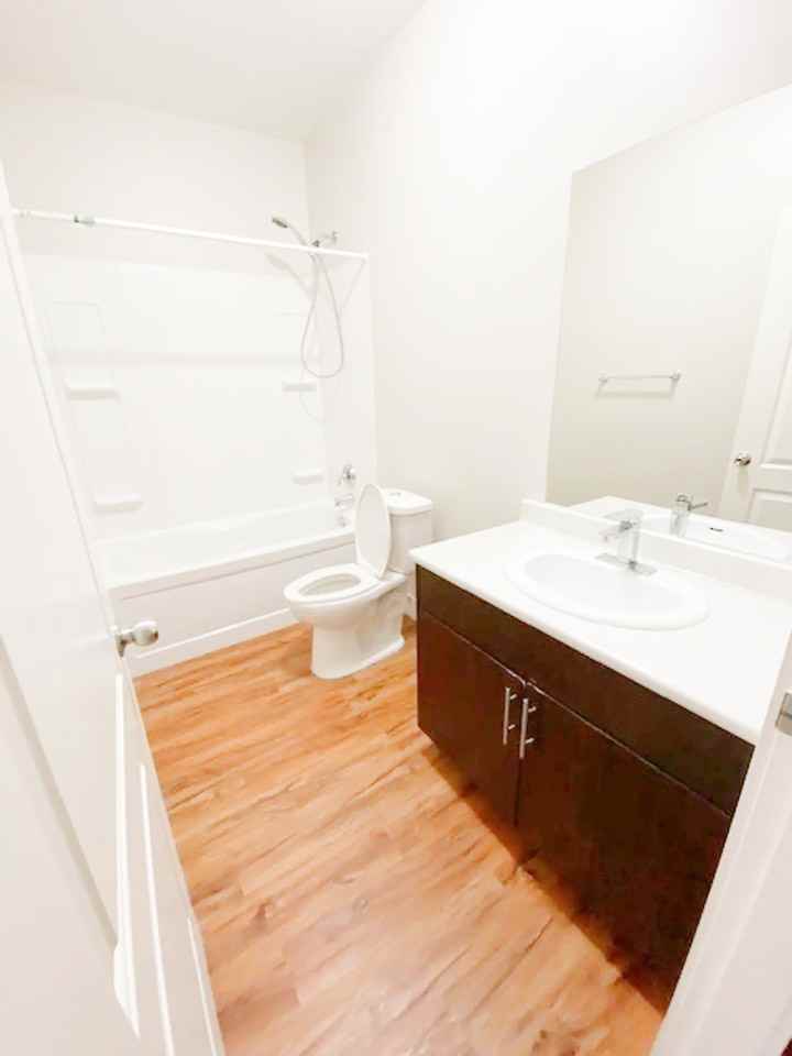 9113 B- 9113 101 Avenue - Photo 4 of 12