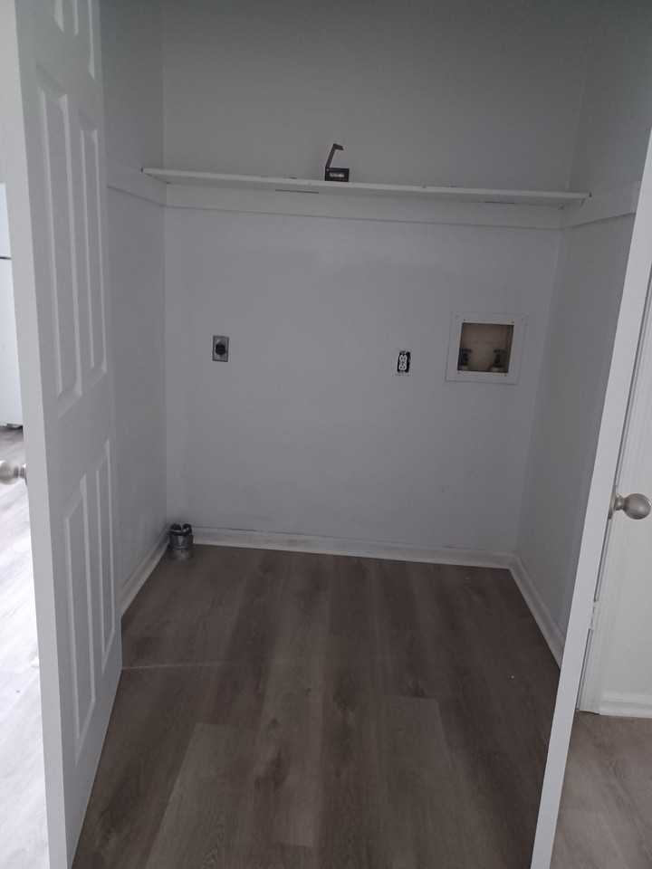 1307 Commerce Ave #A - Photo 6 of 15