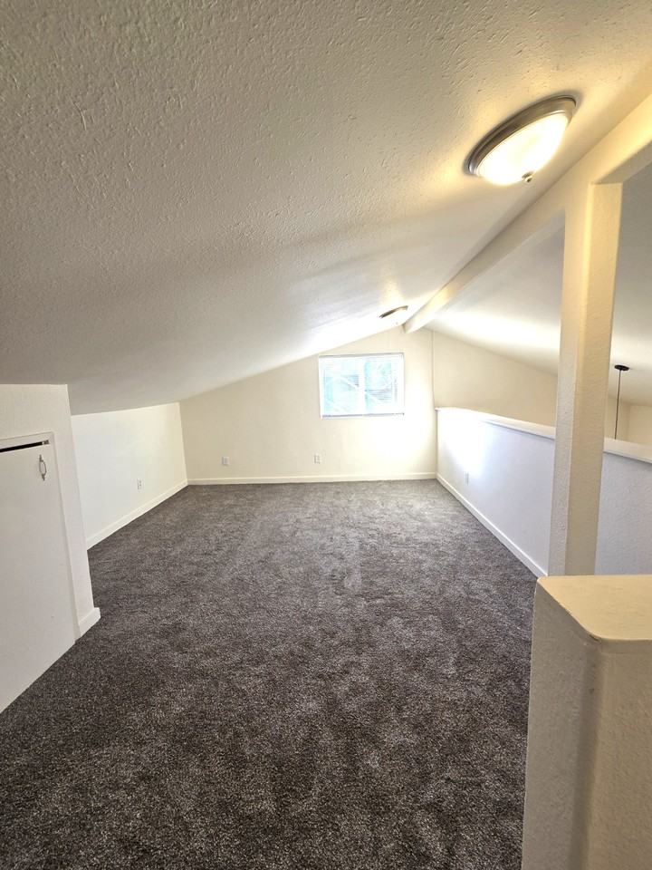 Cent- 1206 B StreetUnit A #1 - Photo 3 of 22