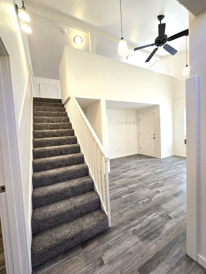 Cent- 1206 B StreetUnit A #1 - Photo 5 of 22