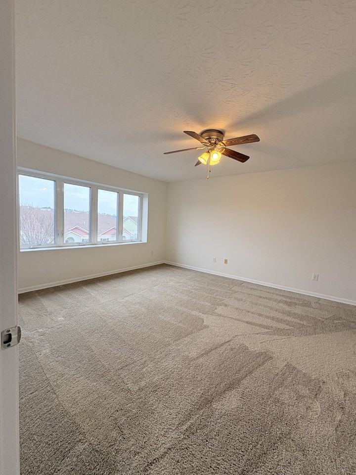 24 Rosette Ln #1 - Photo 3 of 15