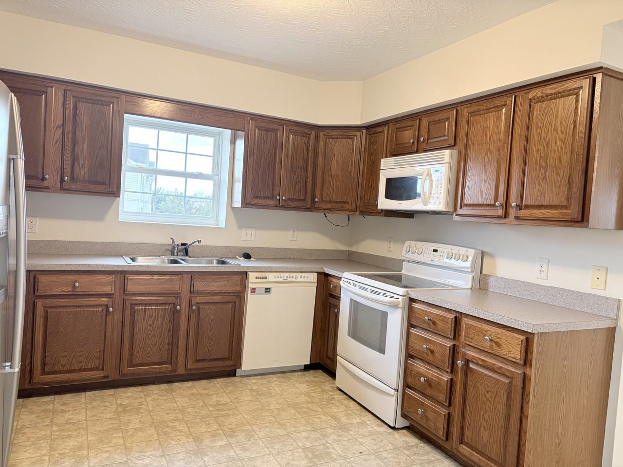 24 Rosette Ln #1 - Photo 7 of 15