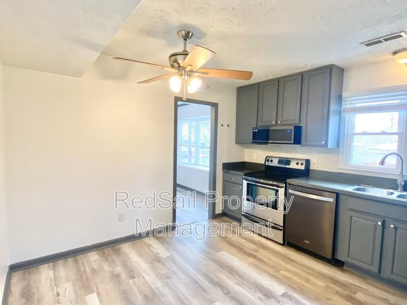 14 S Lake Cir - Photo 7 of 26