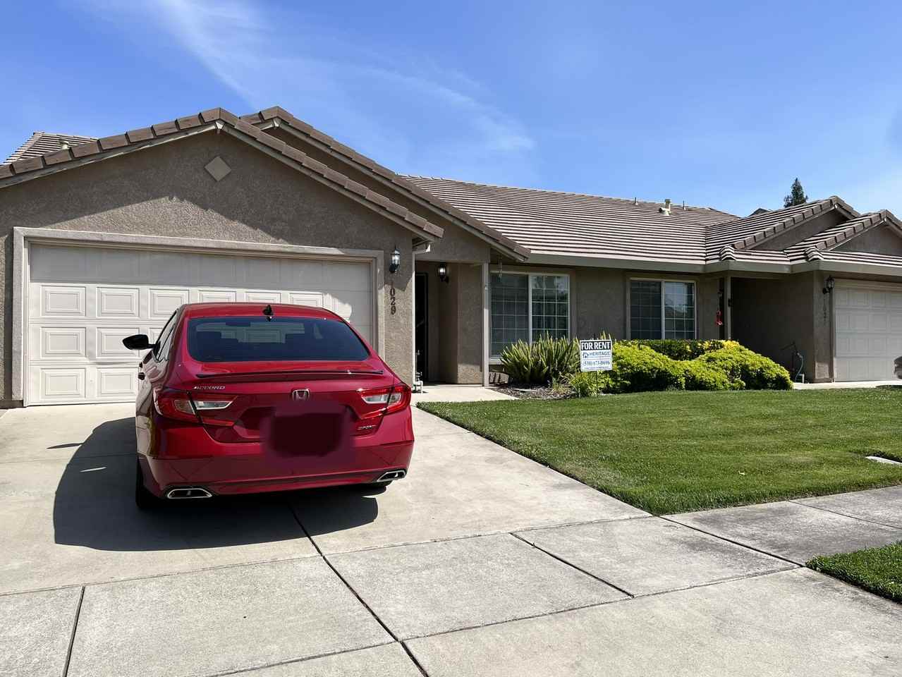 1029 Courtyard Dr #1 - Photo 2 of 12