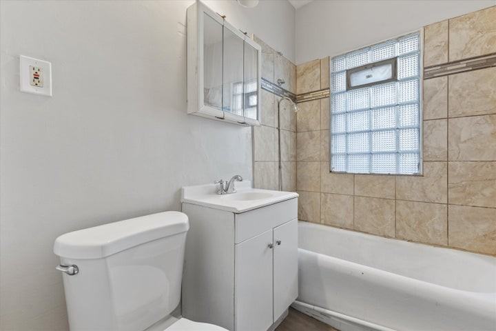 2405 N 49th St #2 - Photo 7 of 11