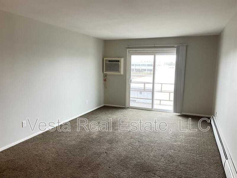 233 Robinhood Ln #10 - Photo 4 of 14