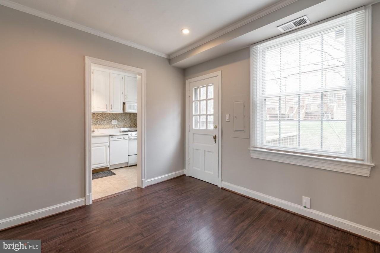 1401 S Barton St Unit 219 #219 - Photo 7 of 28