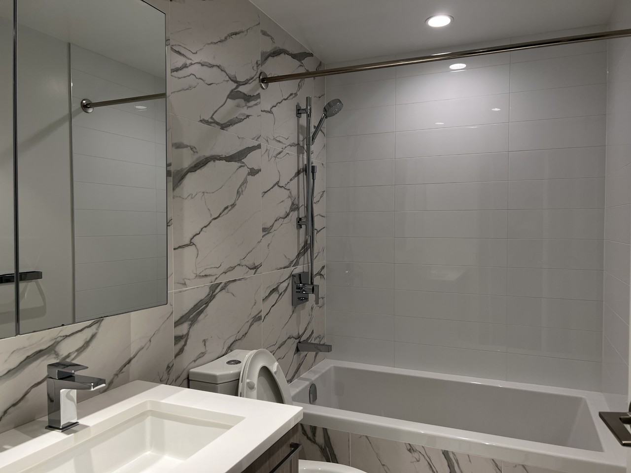 3299 Capstan Cres #609 - Photo 6 of 15