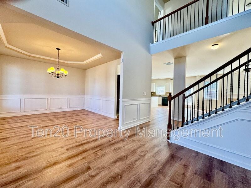 789 Honey Do Ct - Photo 2 of 26