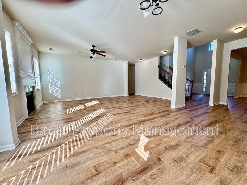 789 Honey Do Ct - Photo 5 of 26