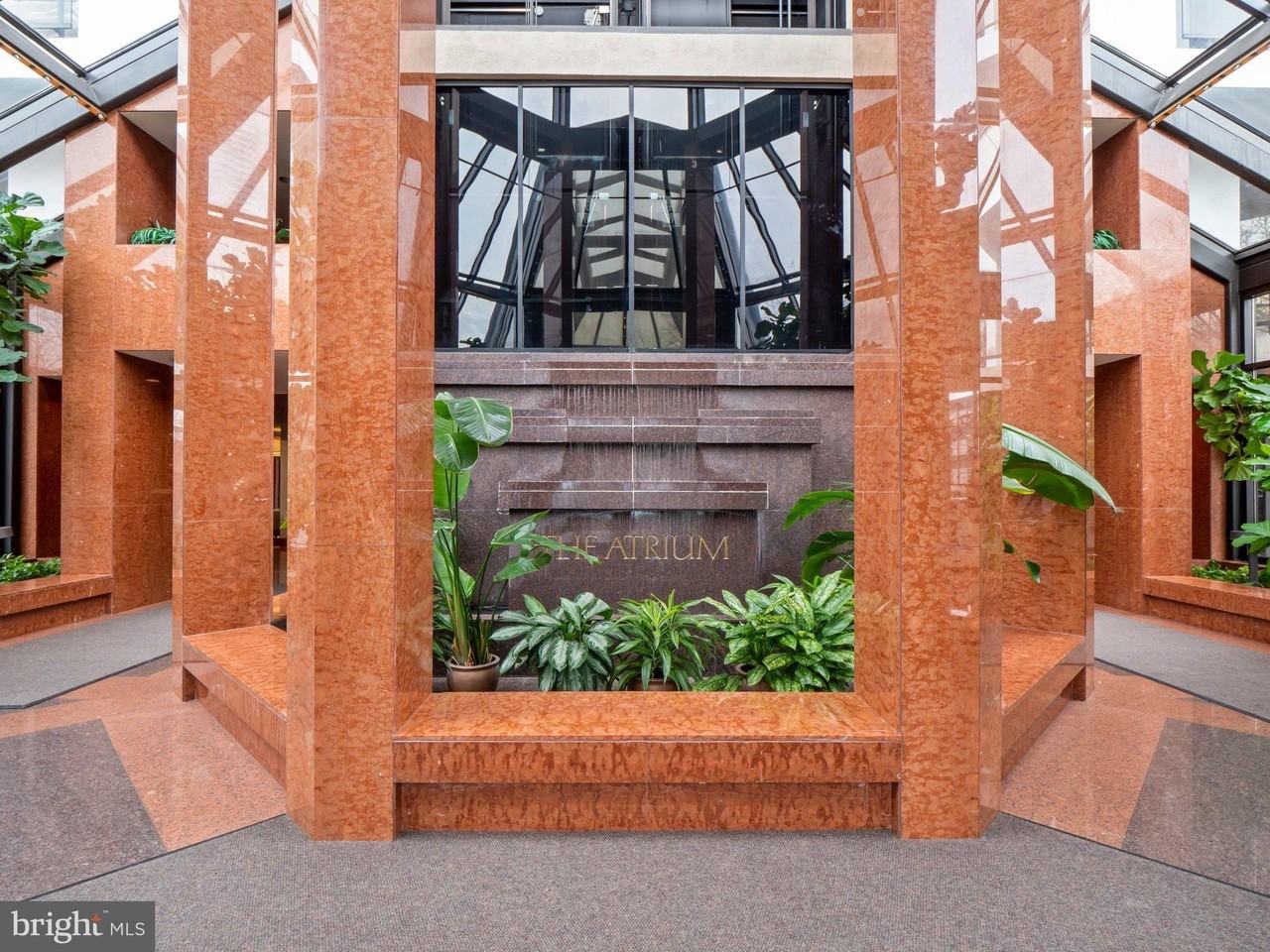 1530 Key Blvd Apt 221 #221 - Photo 2 of 19