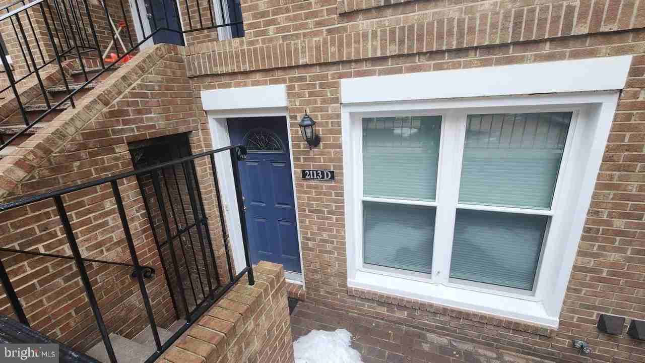 2113 N Monroe St Unit 4 #4 - Photo 2 of 22