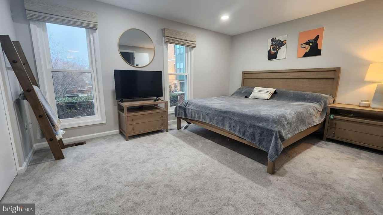 2113 N Monroe St Unit 4 #4 - Photo 5 of 22