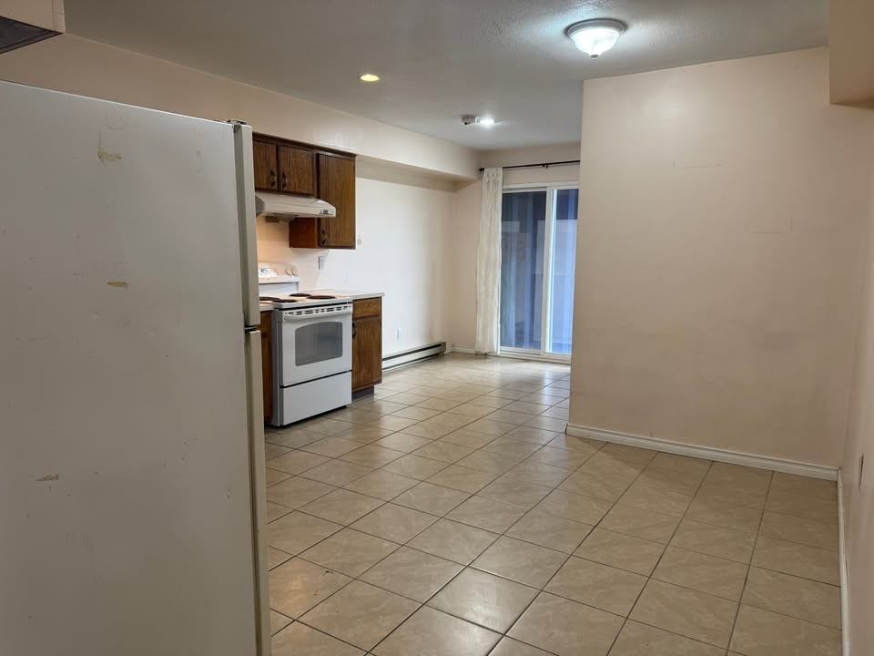 10021 Semiahmoo Rd #1 - Photo 2 of 8