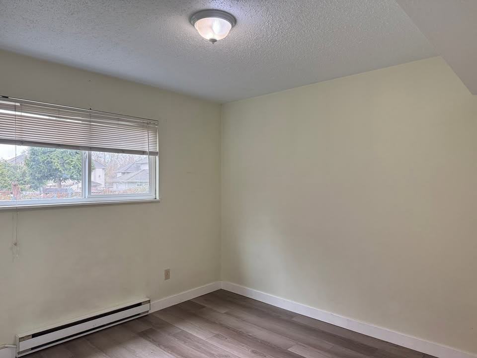 10021 Semiahmoo Rd #1 - Photo 3 of 8