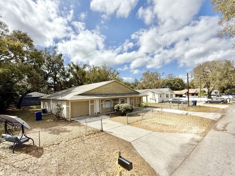 2625 E 32nd Ave - Photo 5 of 50