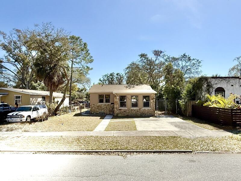 1828 20th Ave S - Photo 4 of 50