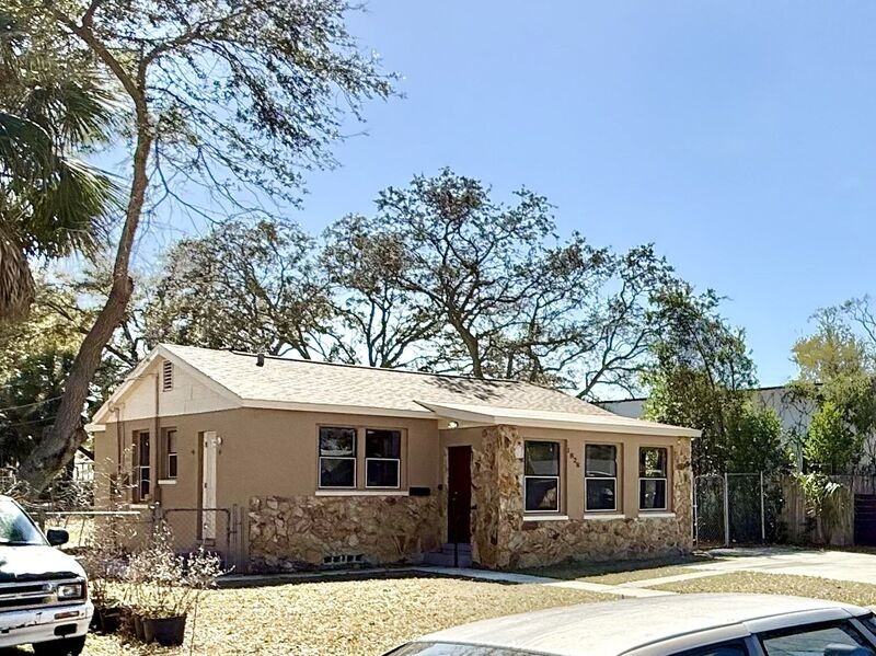 1828 20th Ave S - Photo 5 of 50