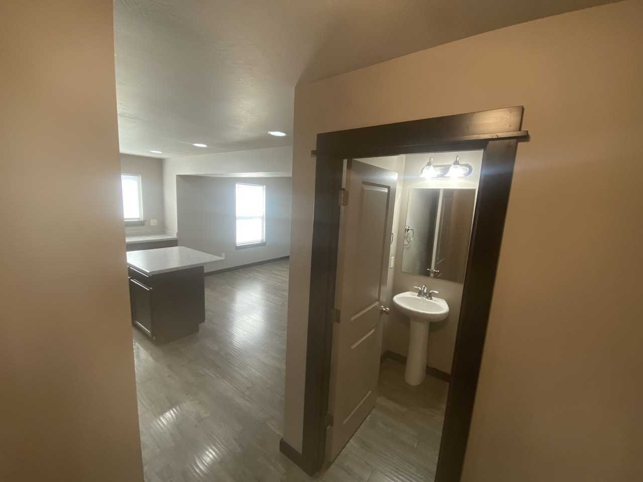 3220 Savannah St #D - Photo 5 of 17