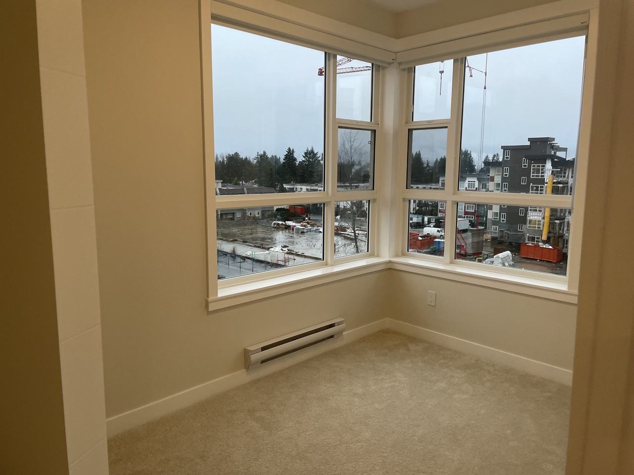 12201 233 St #516 - Photo 3 of 18