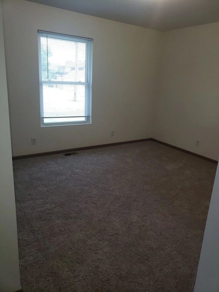 University Village Townhome - Photo 3 of 6
