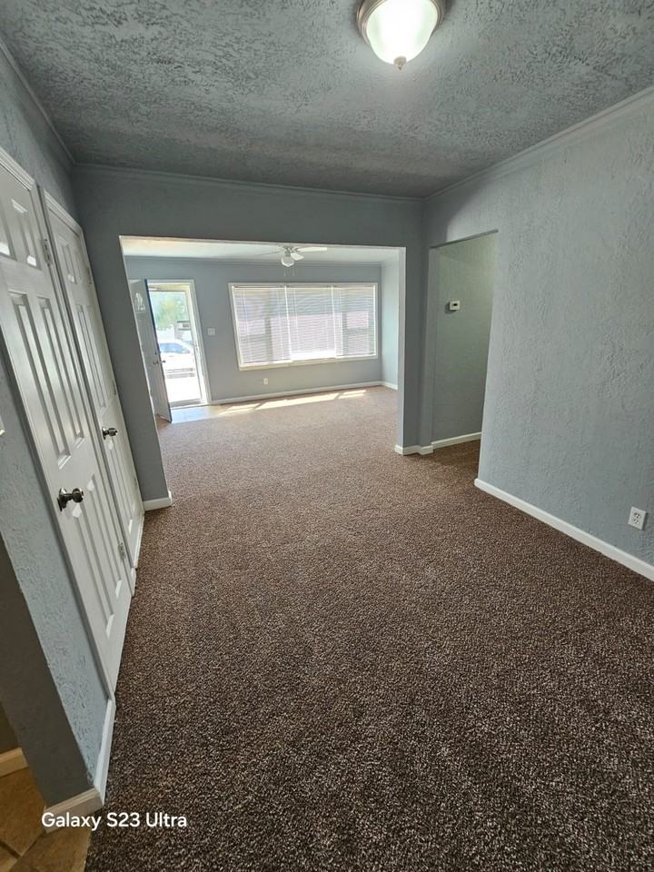 908 Nw 20th St #1 - Photo 4 of 34