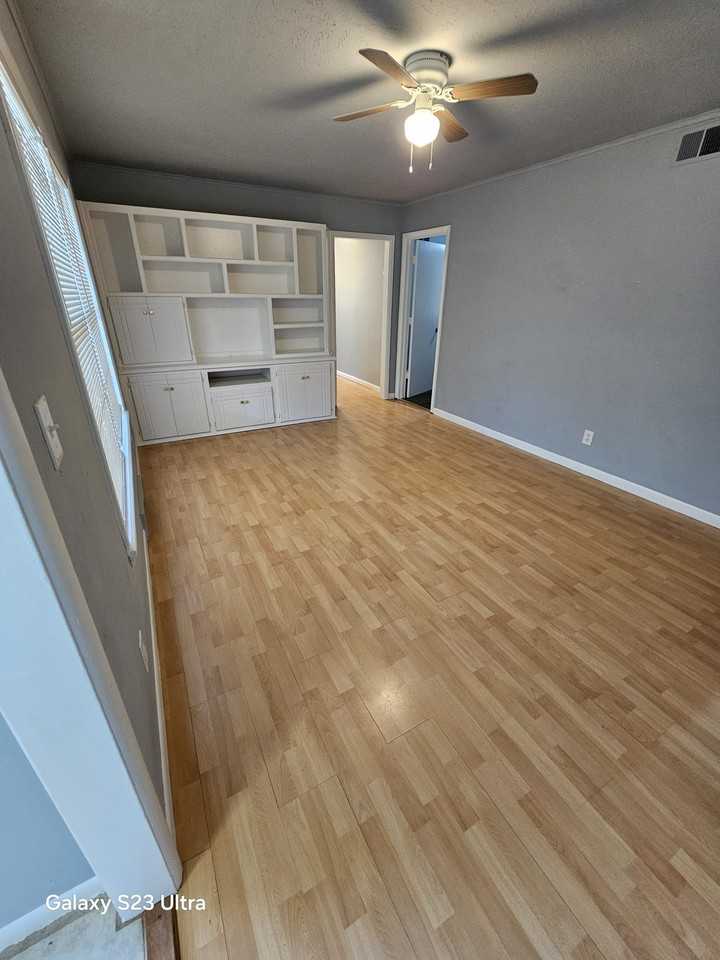 4505 Northwest 45th Street #1 - Photo 3 of 20