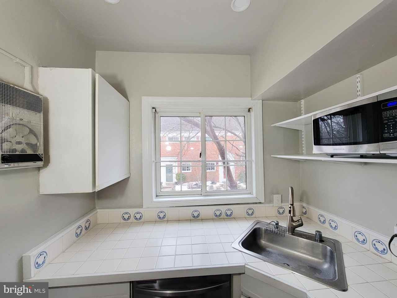 3408 Gunston Rd - Photo 6 of 27