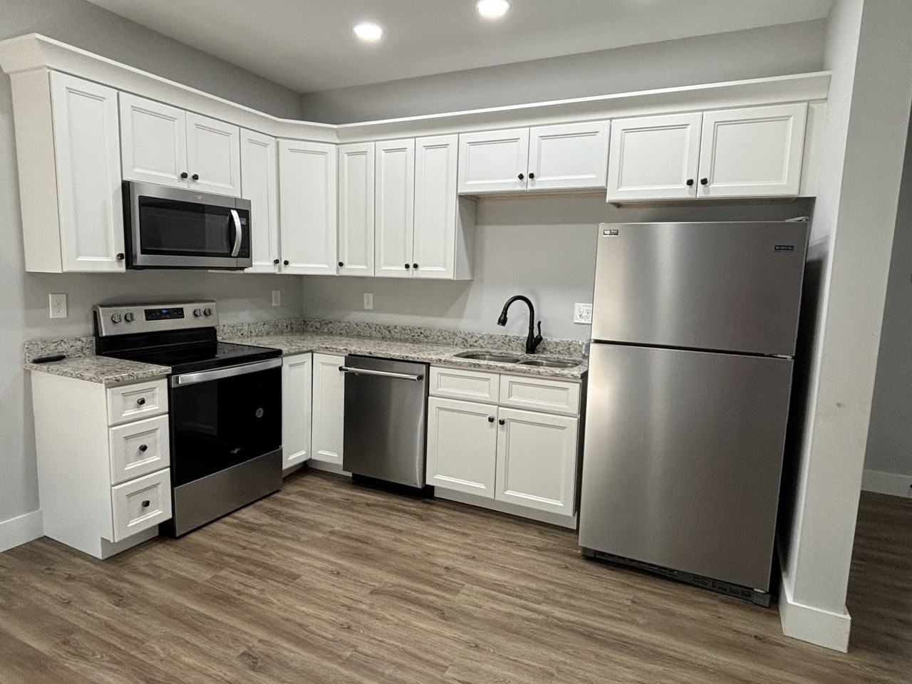 102 Stone Court Way #1 - Photo 5 of 27