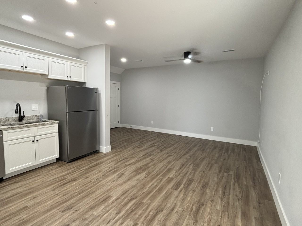 102 Stone Court Way #1 - Photo 6 of 27